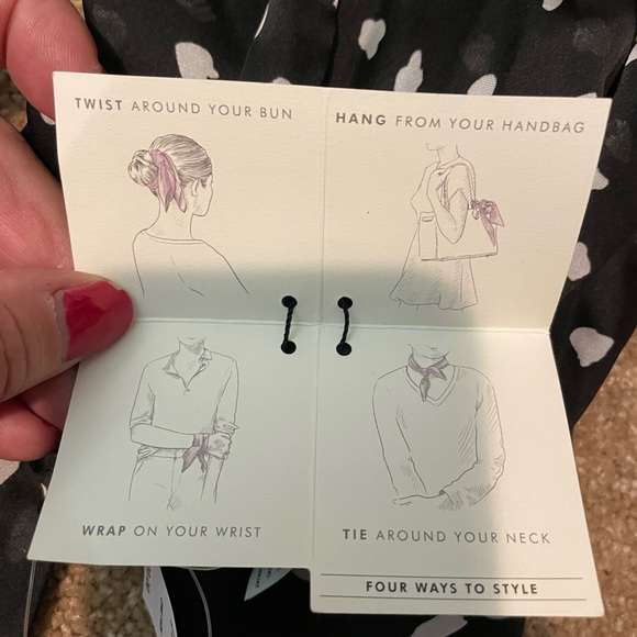 Banana republic scarf - Picture 3 of 4